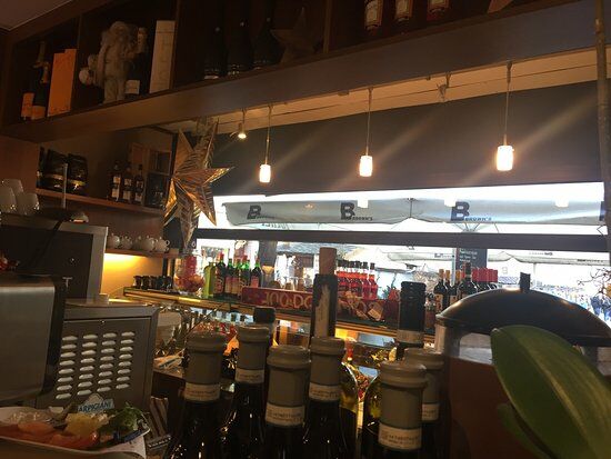 Brown's Coffee Lounge